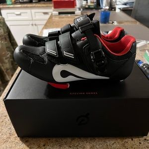 Peloton Cycling Shoes - 37